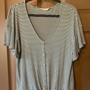 Stitch Fix Lush Lilian Button Down Tie Front Knit Top
